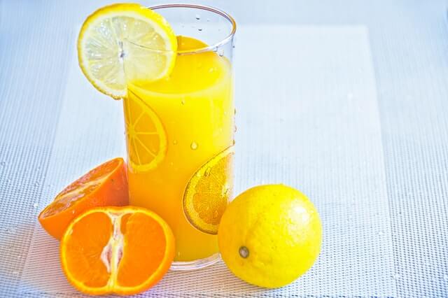 lemon-juice-helps-to-blackheads