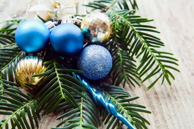 blue-christmas-decor-trends